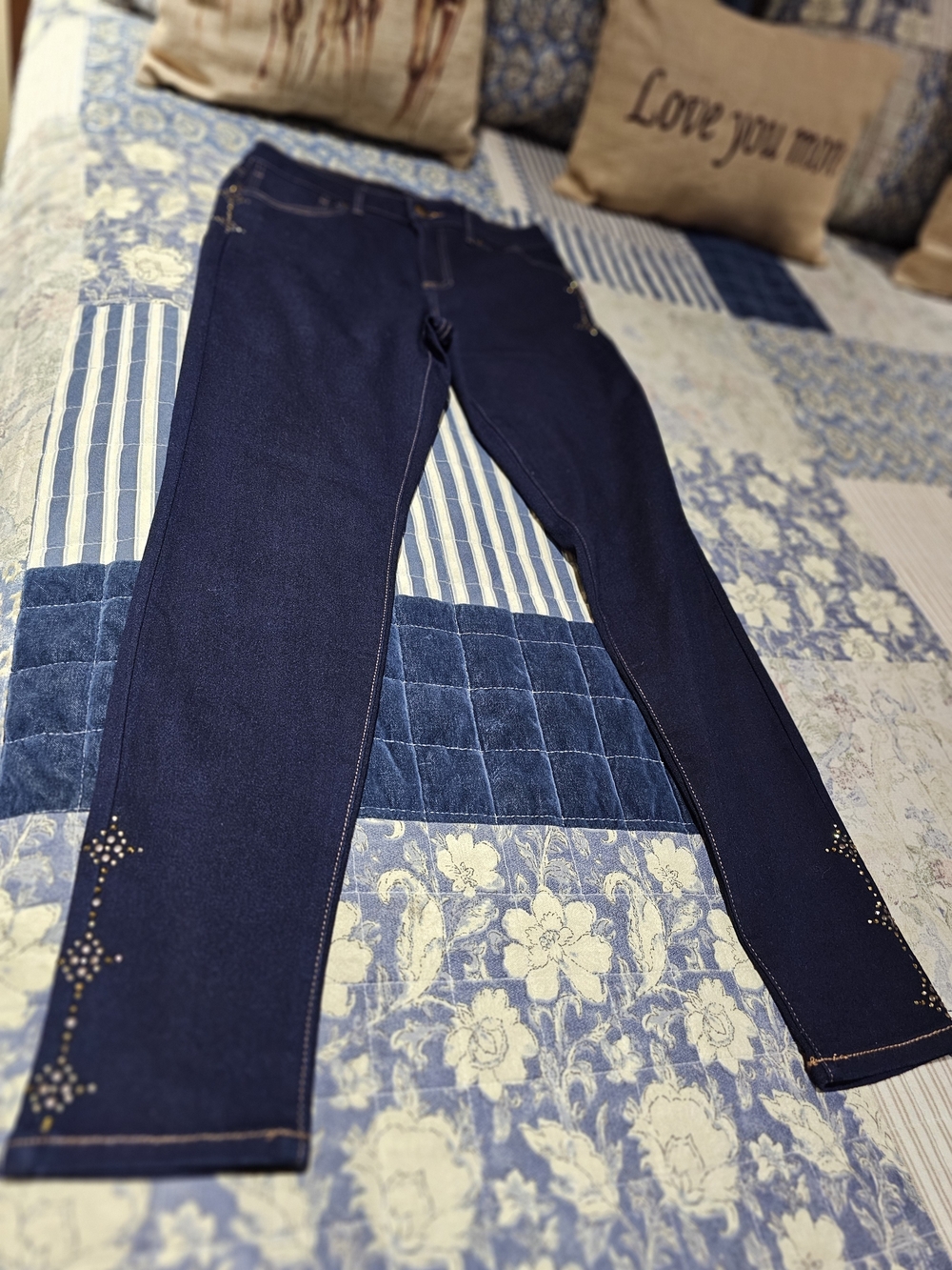 d. jeans Dark Blue Skinny Jeans with Stud Accents - NWOT, Size 8